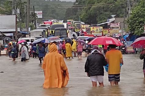Bagyong Agaton .